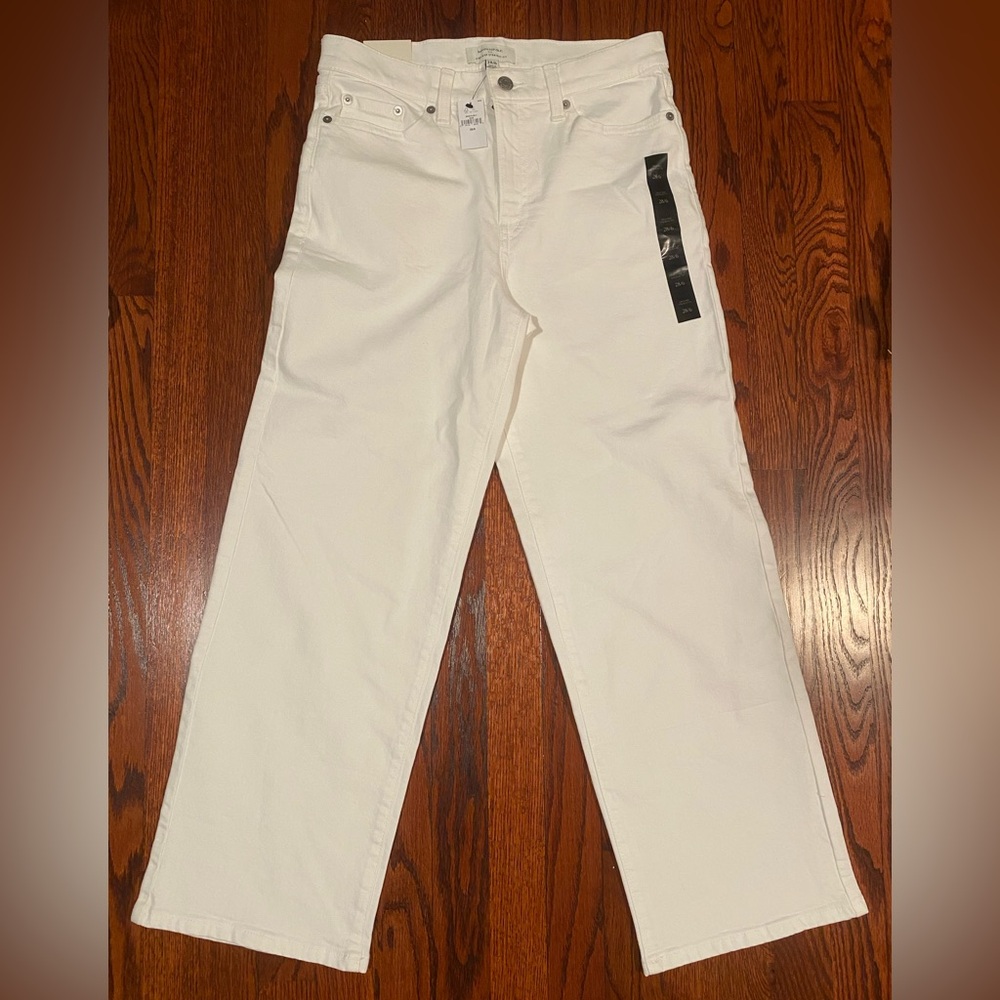 Banana Republic High-Rise Straight Fit Jeans in White